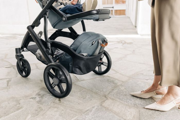 Uppababy Vista V3 pushchair & carrycot - Dillan - Image 15